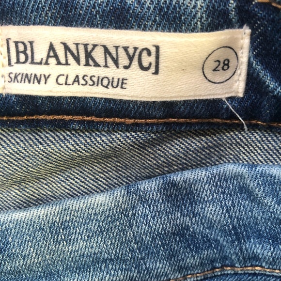 ❤️BlankNYC Distressed Patch Modern Skinny Classique Jeans Denim Size 28 - Picture 8 of 9